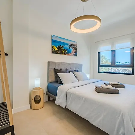 Exclusive New Townhouse In Playa Paraiso * 아데제